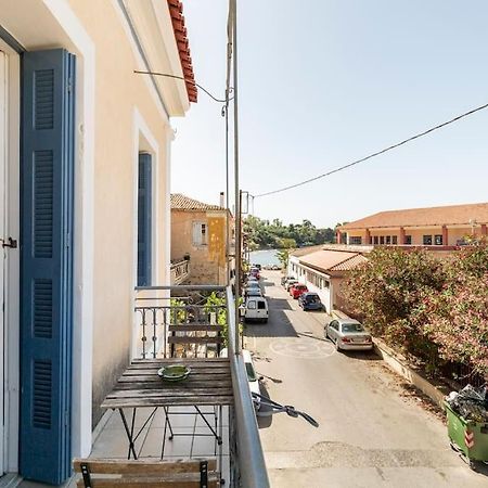 Traditional House At Koroni Near Beach エクステリア 写真