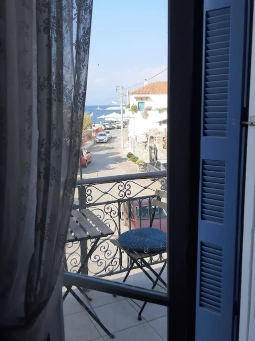 Traditional House At Koroni Near Beach エクステリア 写真